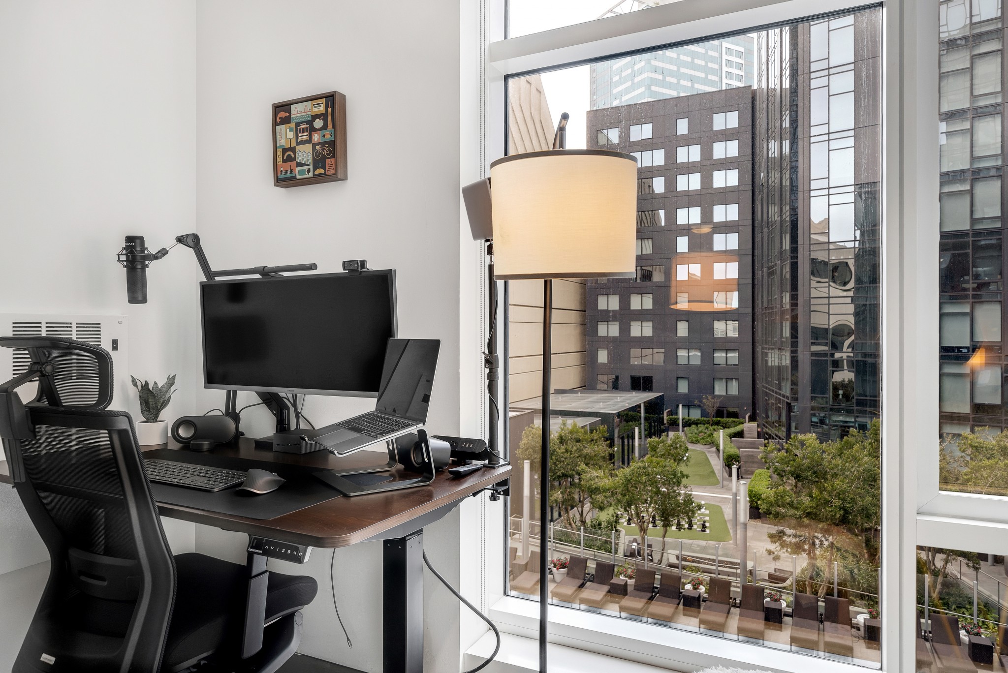 SoMa Studio w/ Work Setup - 7468 | Anyplace