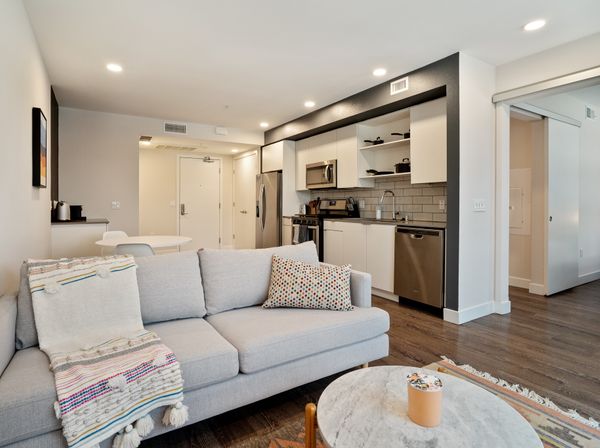 Stunning Remote Serviced Apartments For Individuals image