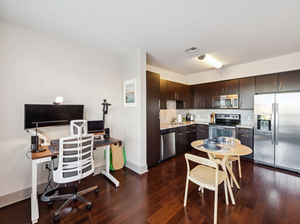 Stunning Remote Serviced Apartments For Individuals image